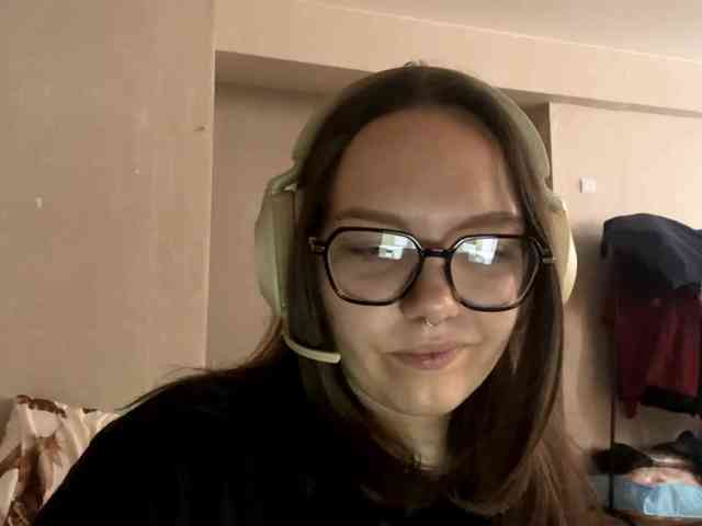 EsterAiu webcam