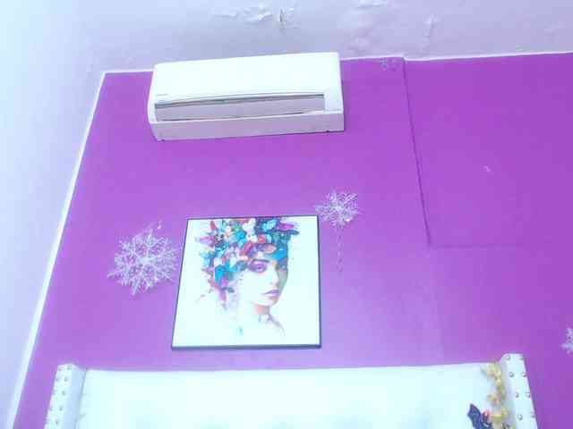 innocent-sexy-baby webcam