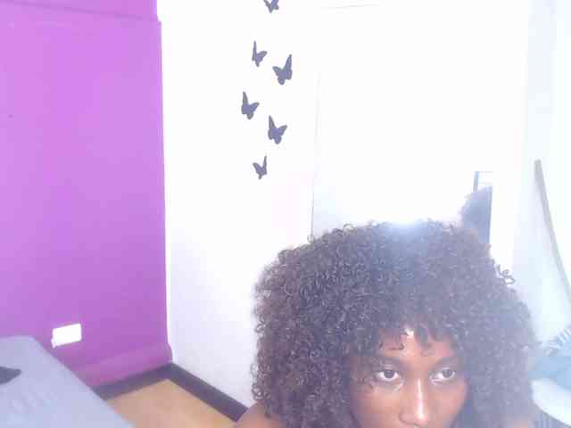 innocent-sexy-baby webcam