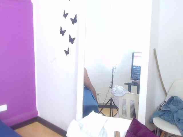 innocent-sexy-baby webcam