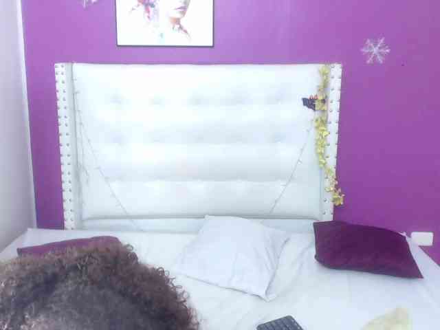 innocent-sexy-ba... Live Webcam on BongaCams