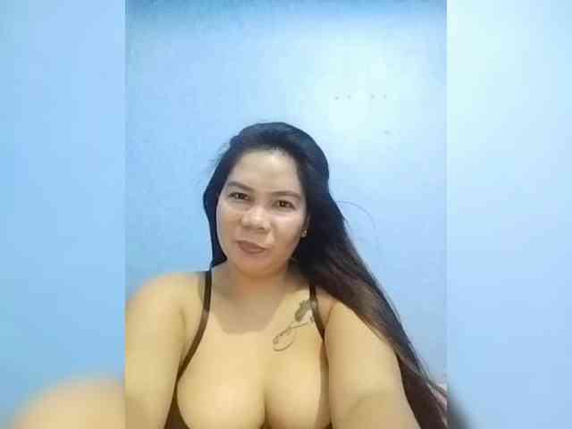 HotMomma33 HotMomma33