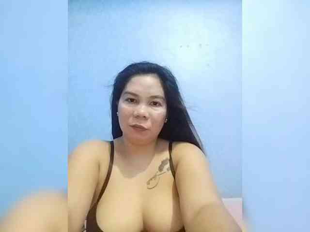 HotMomma33 HotMomma33