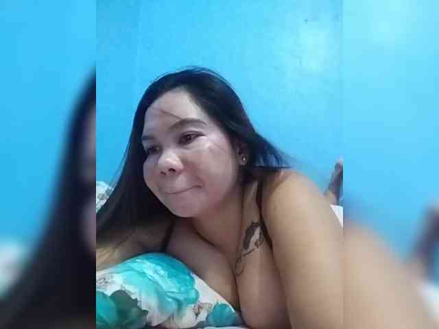 HotMomma33 HotMomma33