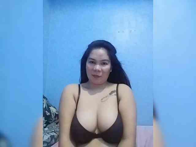 HotMomma33 HotMomma33