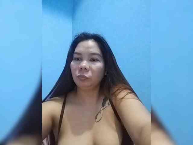 HotMomma33 HotMomma33