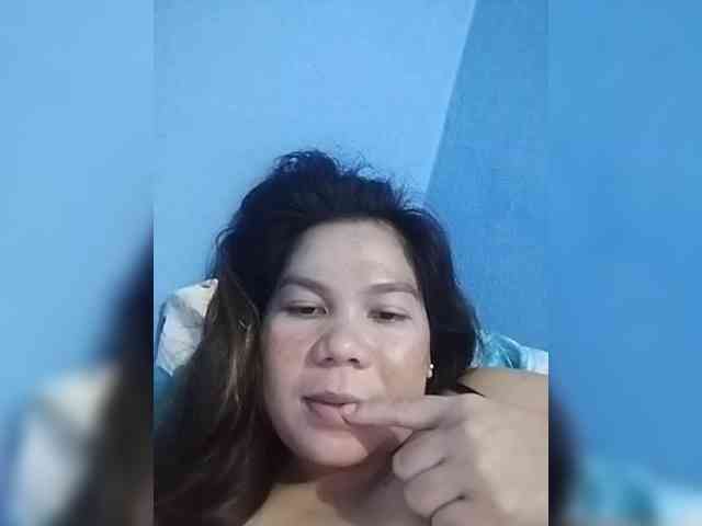 HotMomma33 HotMomma33