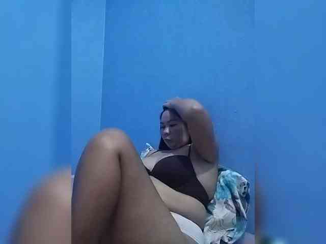 HotMomma33 HotMomma33