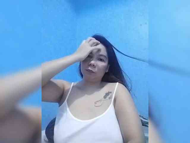 HotMomma33 HotMomma33