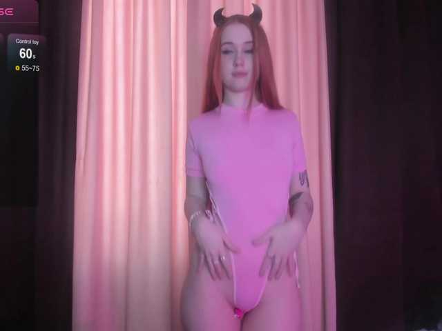MollyKitty's BongaCams show and profile