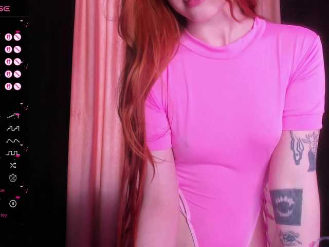 MollyKitty's BongaCams show and profile