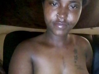 Davinalola's Live Webcam