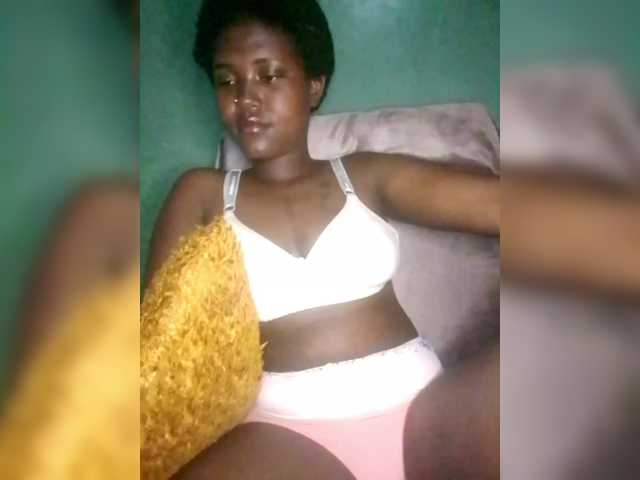  Davinalola chat room