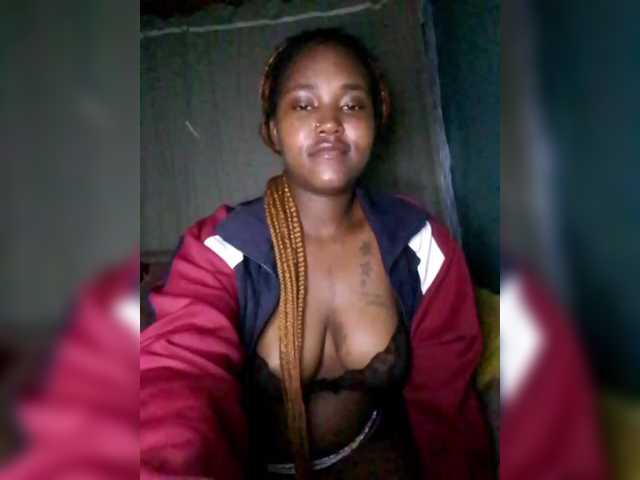 Davinalola's BongaCams show and profile