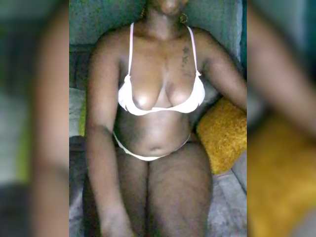 Davinalola's BongaCams show and profile