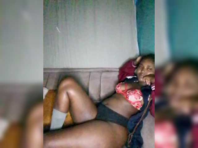 Davinalola's BongaCams show and profile