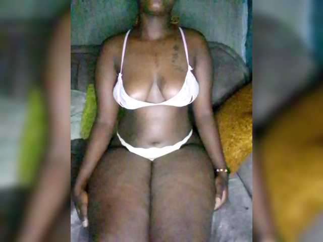 Davinalola's BongaCams show and profile