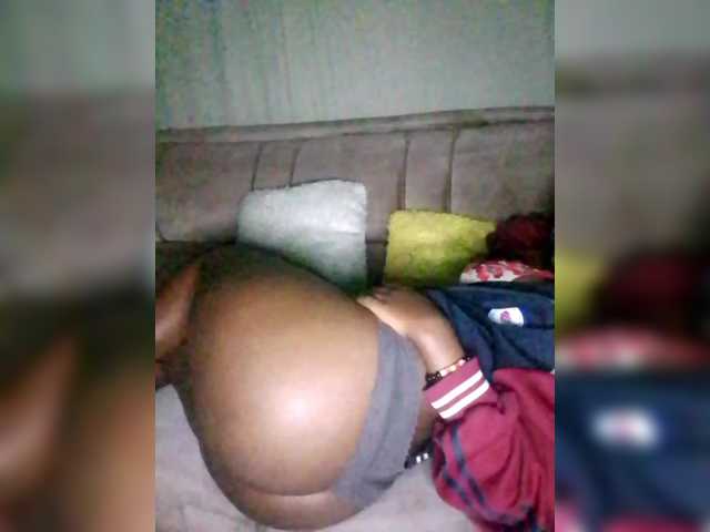 Davinalola's BongaCams show and profile