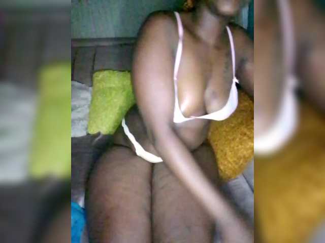 Davinalola – webcam model profile photo