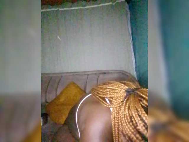 Davinalola's BongaCams show and profile