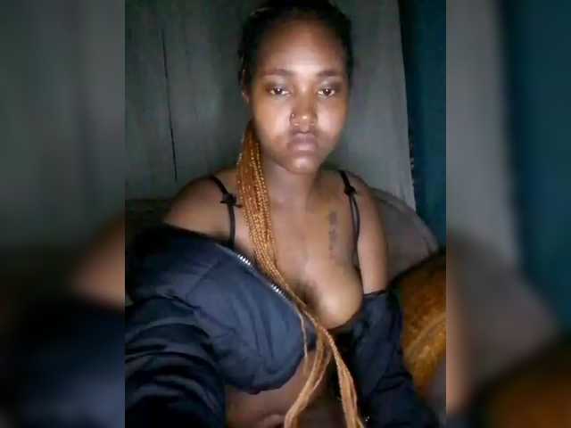 Davinalola's BongaCams show and profile