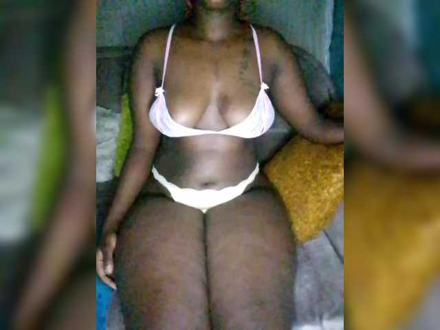 Davinalola's BongaCams show and profile