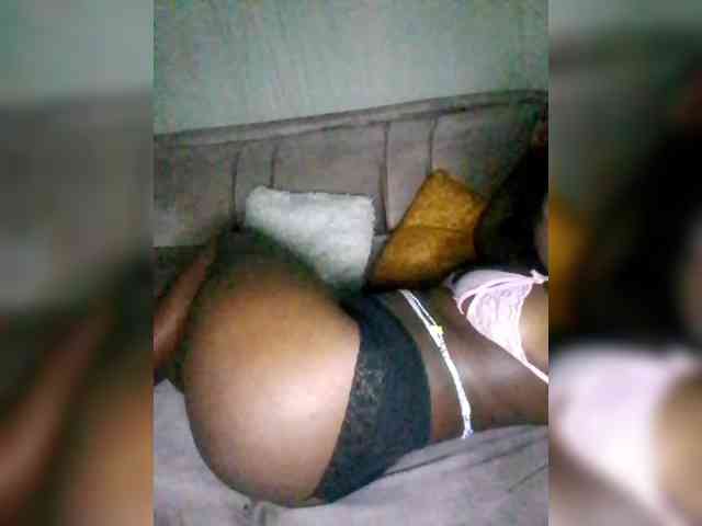 Davinalola Live Webcam on BongaCams