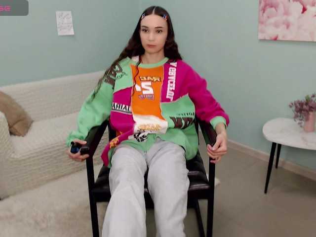 AmyJonas's BongaCams show and profile