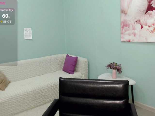 AmyJonas's BongaCams show and profile