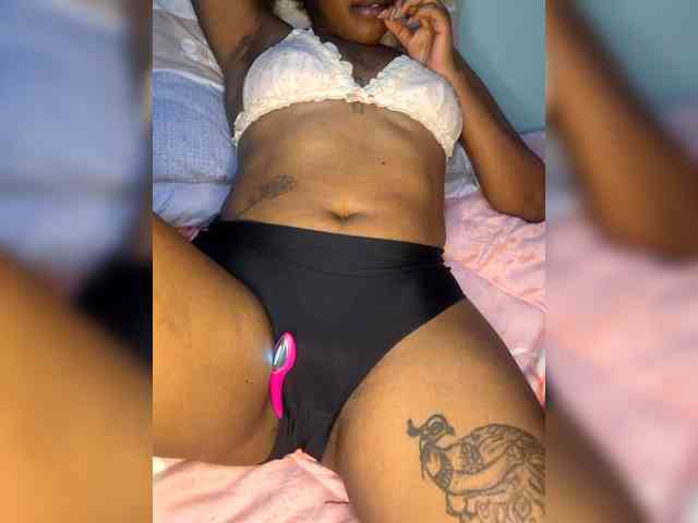 underratedbarb webcam