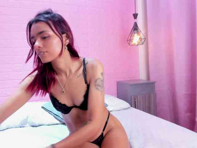 AlexandraMiller AlexandraMiller