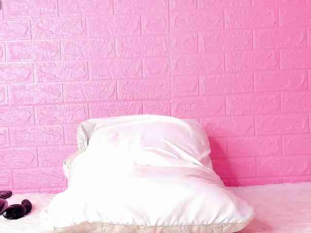 AlexandraMiller AlexandraMiller