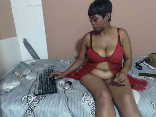 NaughtyCakexxxx webcam