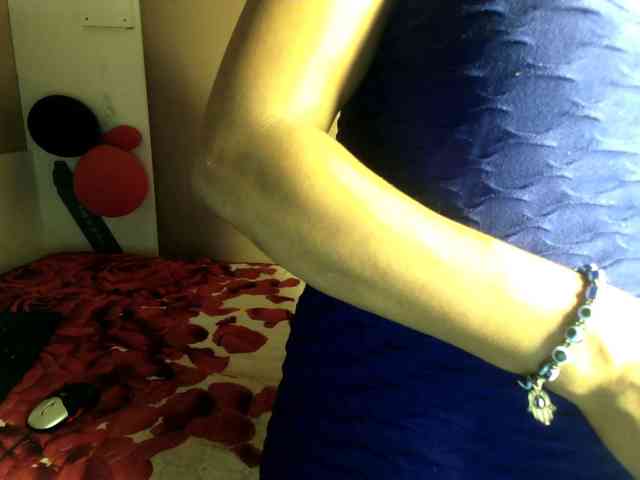 NaughtyCakexxxx webcam