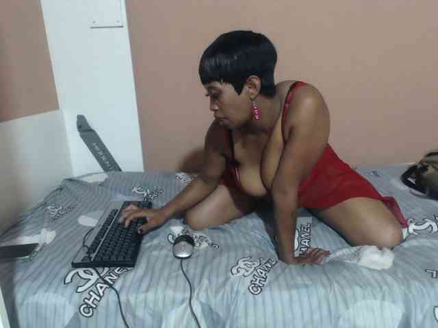 NaughtyCakexxxx webcam