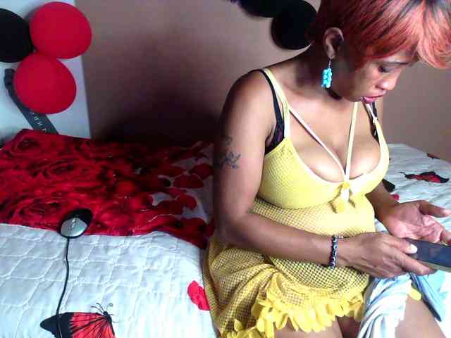 NaughtyCakexxxx webcam