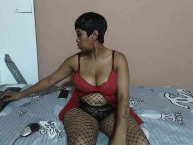 NaughtyCakexxxx webcam