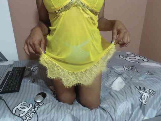 NaughtyCakexxxx webcam