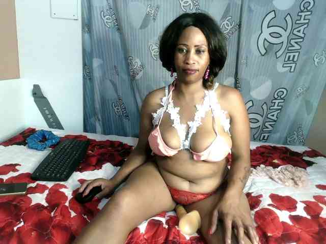 NaughtyCakexxxx webcam