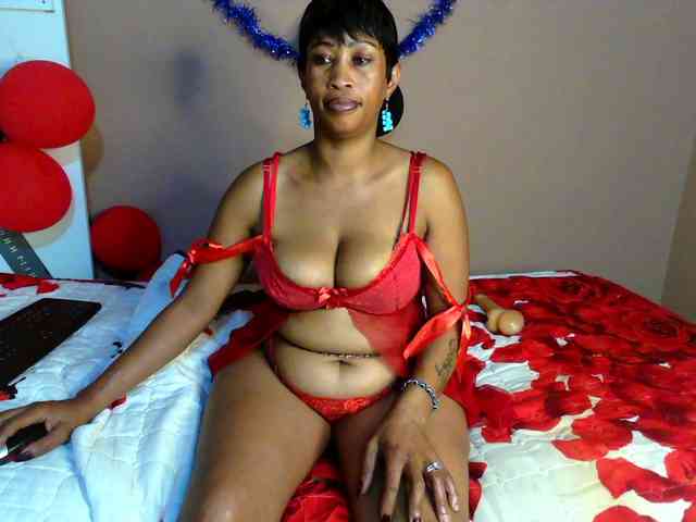 NaughtyCakexxxx webcam