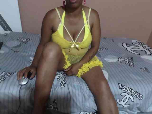 NaughtyCakexxxx webcam