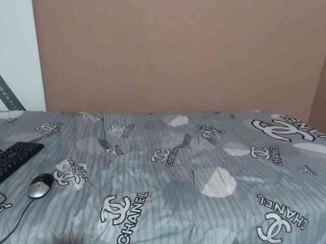 NaughtyCakexxxx webcam