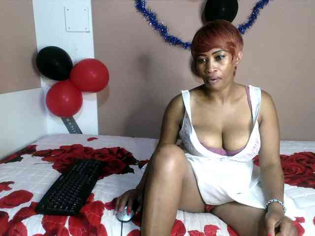 NaughtyCakexxxx webcam