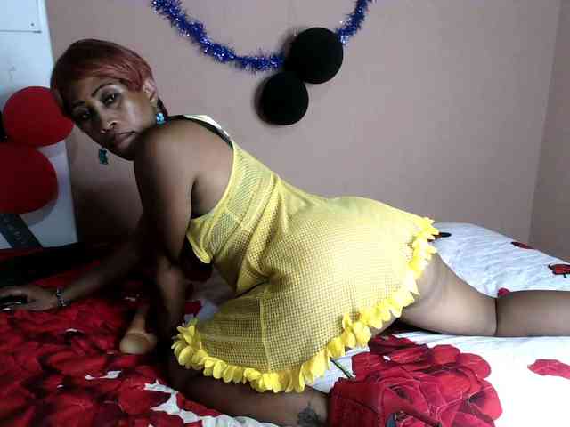 NaughtyCakexxxx webcam