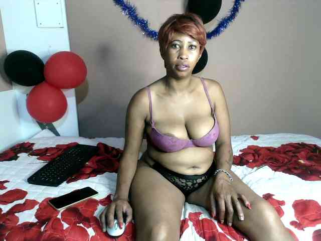 NaughtyCakexxxx webcam