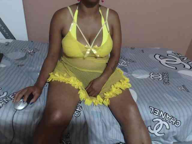 NaughtyCakexxxx webcam