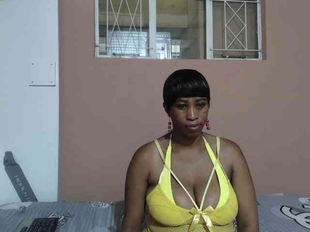 NaughtyCakexxxx webcam