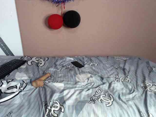 NaughtyCakexxxx webcam