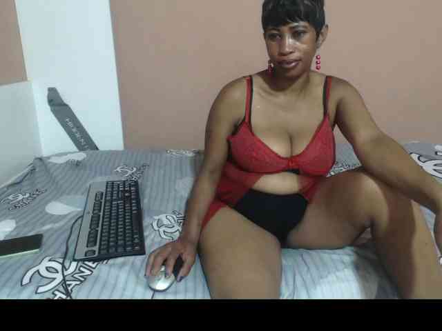 NaughtyCakexxxx webcam