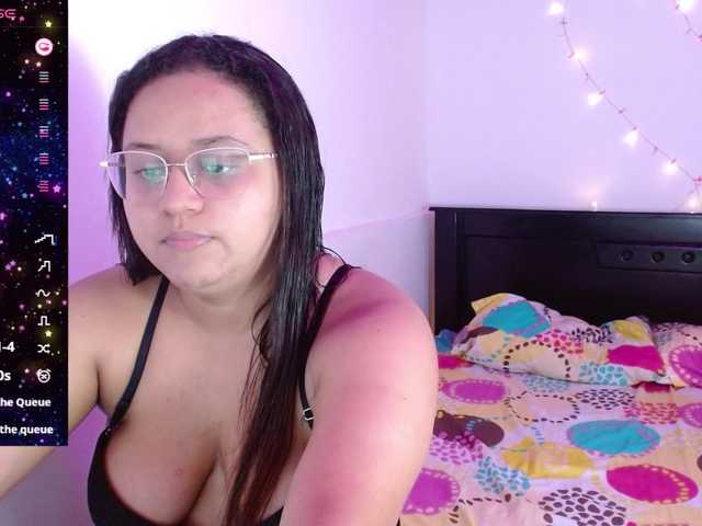 adeline-samy822's BongaCams show and profile